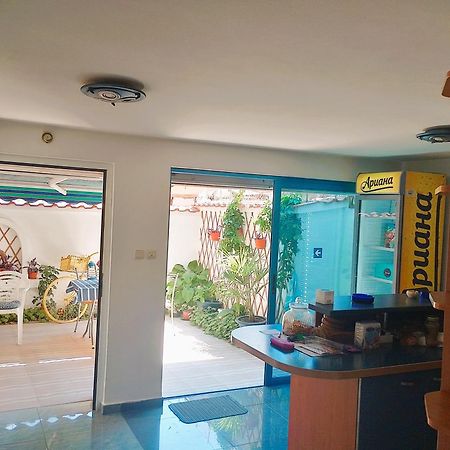 Lira Sto Apartments Πομόριε Εξωτερικό φωτογραφία
