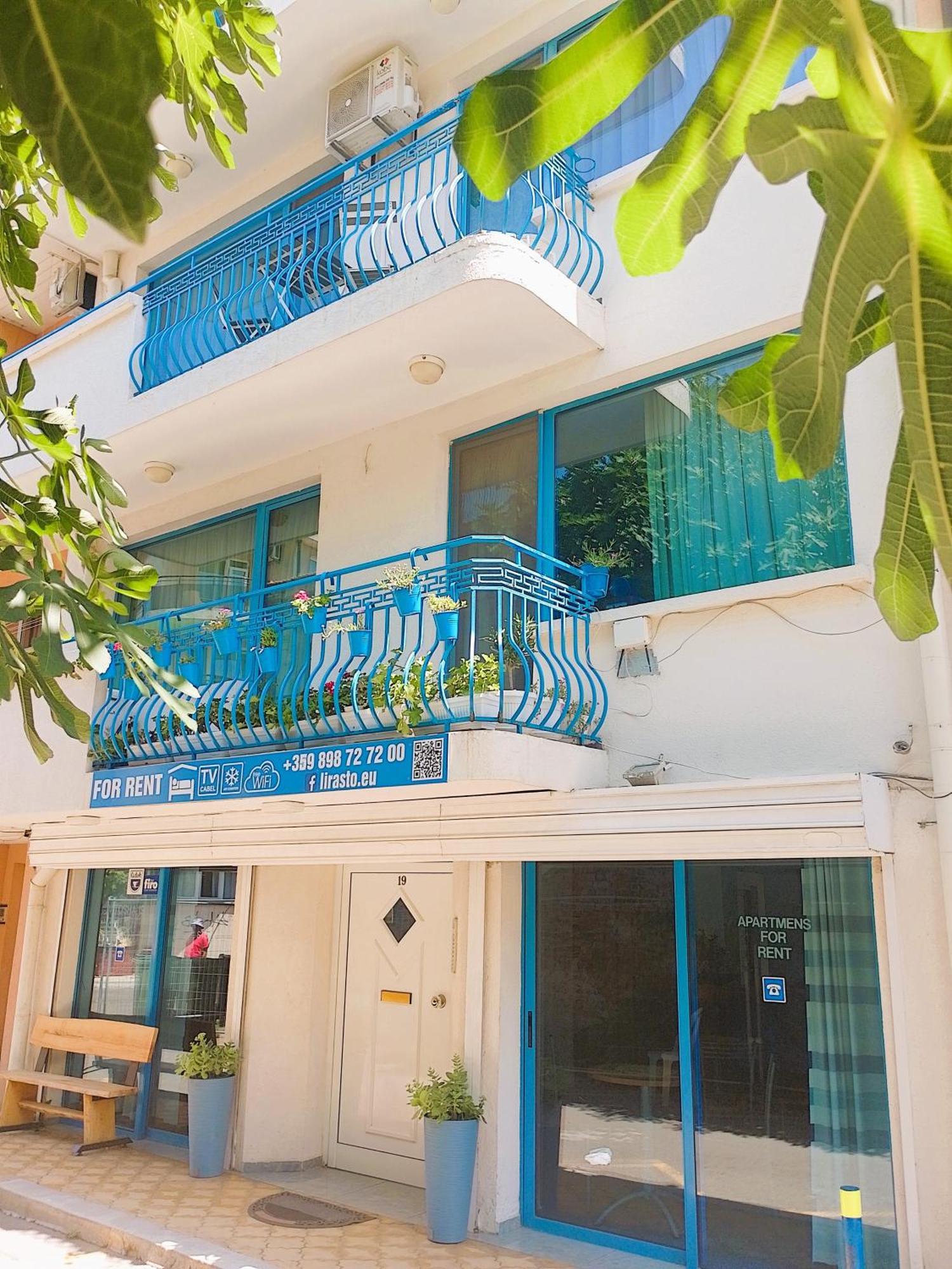 Lira Sto Apartments Πομόριε Εξωτερικό φωτογραφία
