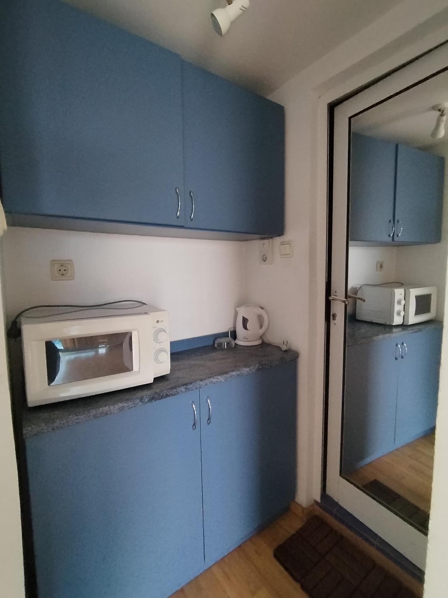 Lira Sto Apartments Πομόριε Εξωτερικό φωτογραφία