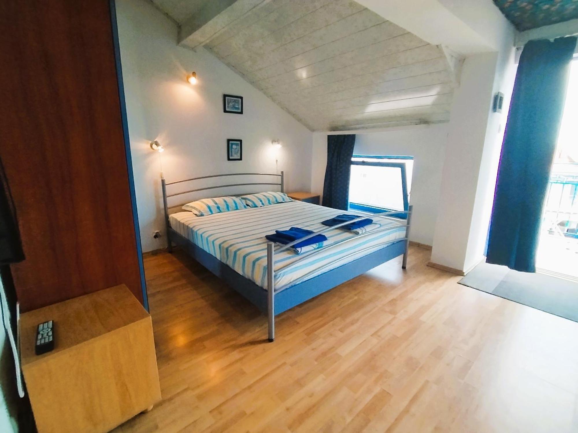 Lira Sto Apartments Πομόριε Εξωτερικό φωτογραφία