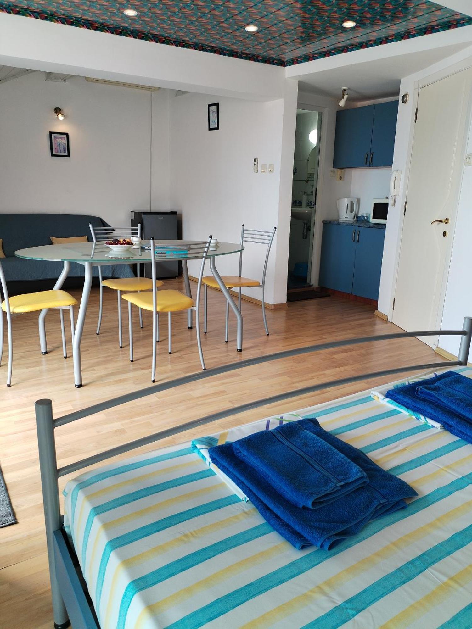 Lira Sto Apartments Πομόριε Εξωτερικό φωτογραφία