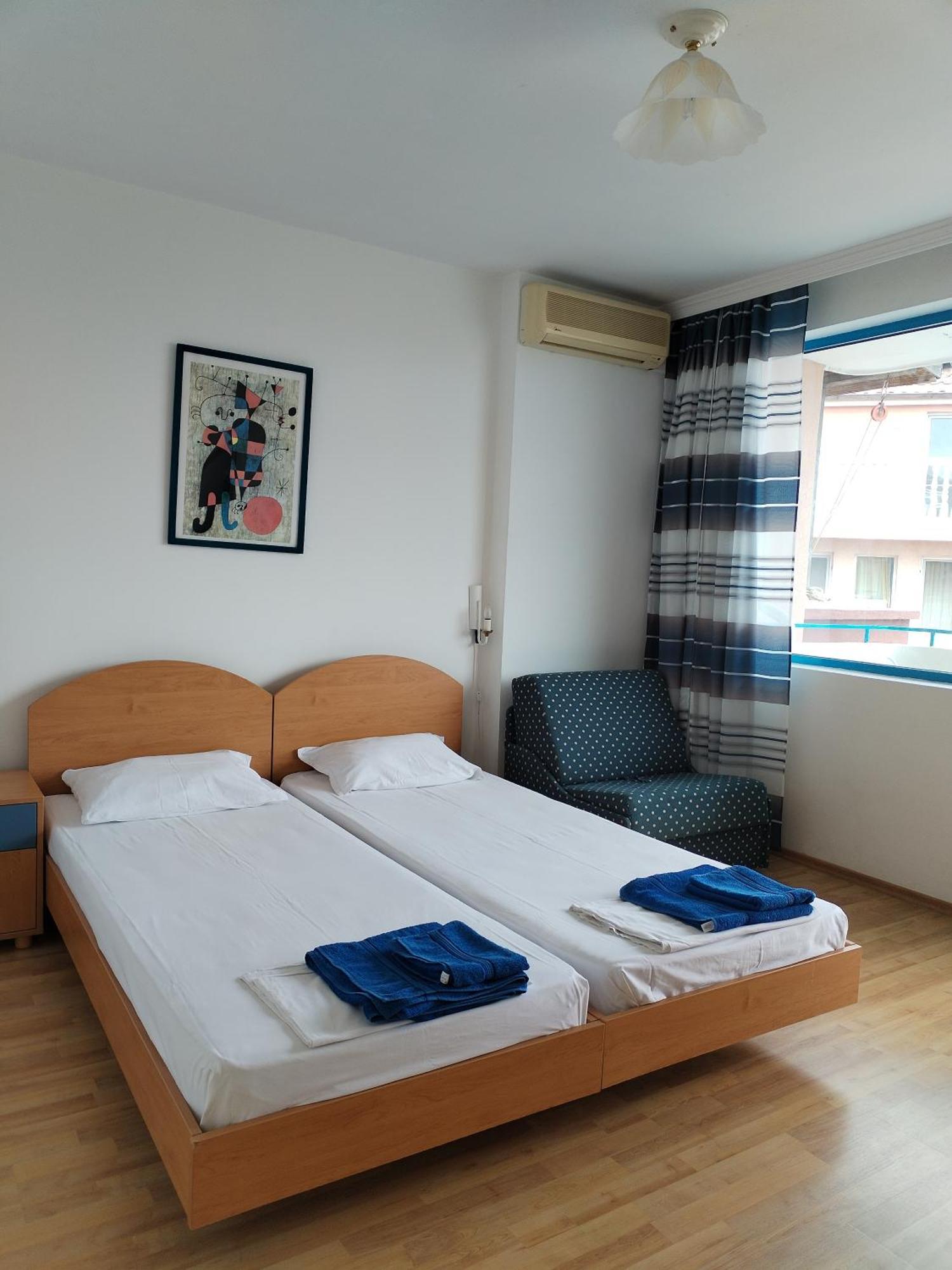 Lira Sto Apartments Πομόριε Εξωτερικό φωτογραφία