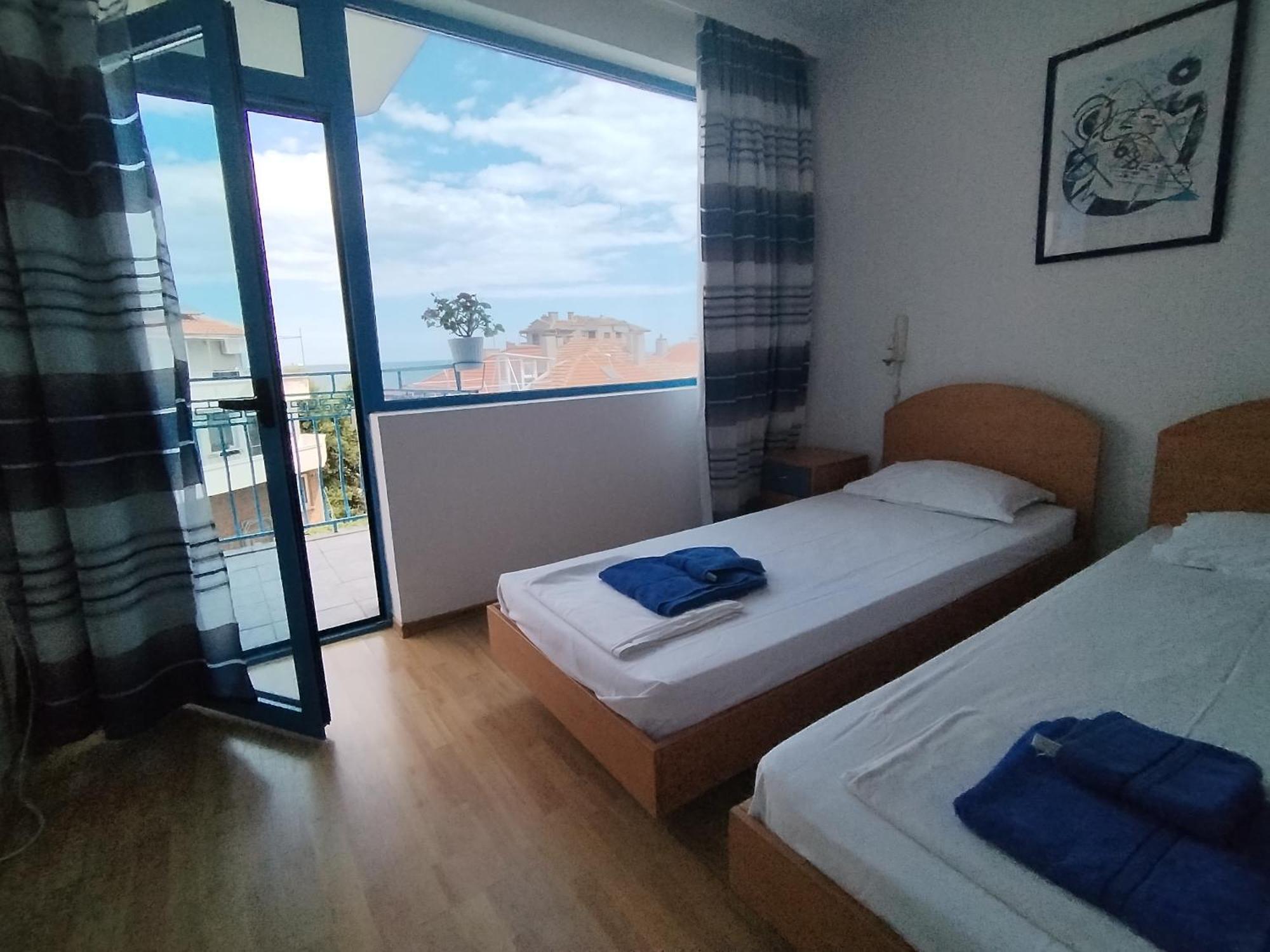 Lira Sto Apartments Πομόριε Εξωτερικό φωτογραφία