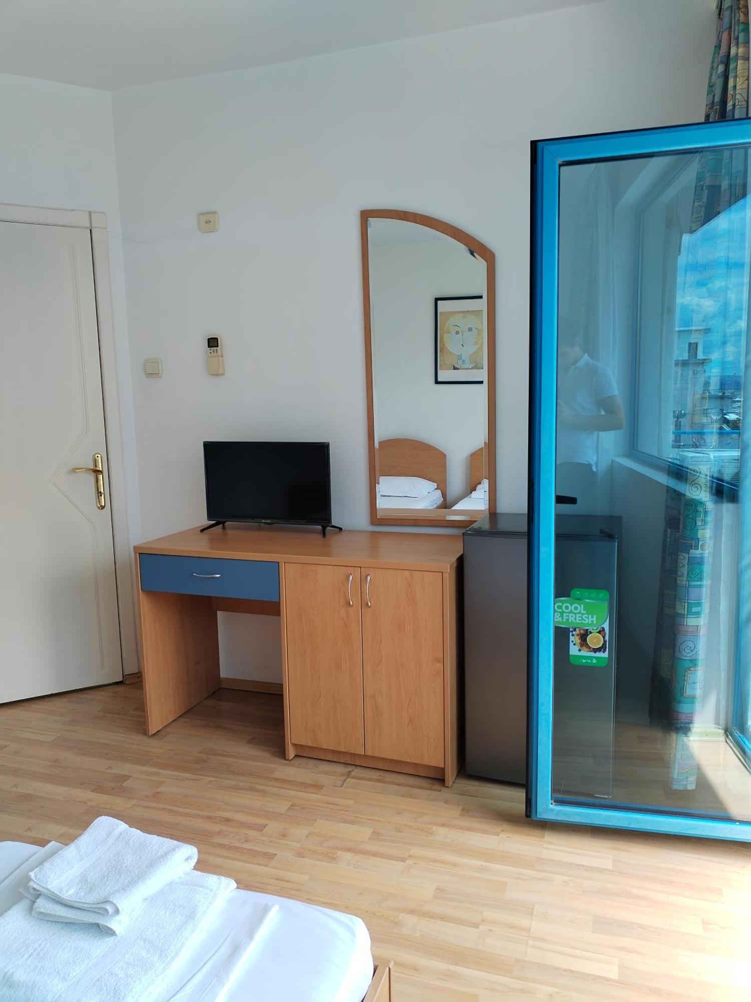Lira Sto Apartments Πομόριε Εξωτερικό φωτογραφία